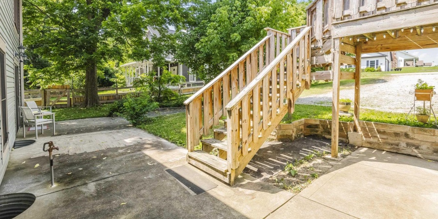 1121 W Grant Street, Ellettsville, Indiana 47429,MLS,202525195