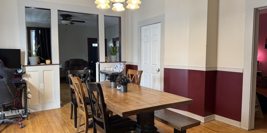 612 17th St, Bedford, Indiana 47421,MLS,202549035