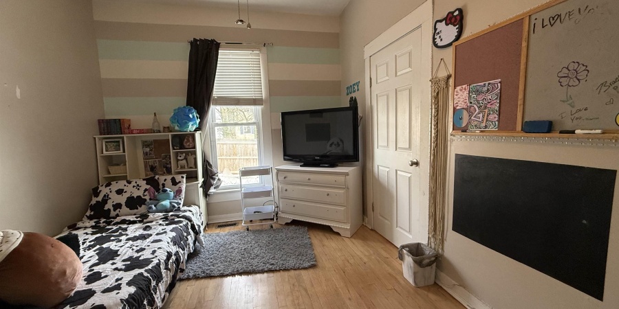 612 17th St, Bedford, Indiana 47421,MLS,202549035