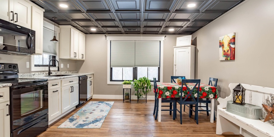 9218 S Foggy Ridge Lane, Bloomington, Indiana 47401,MLS,202549045