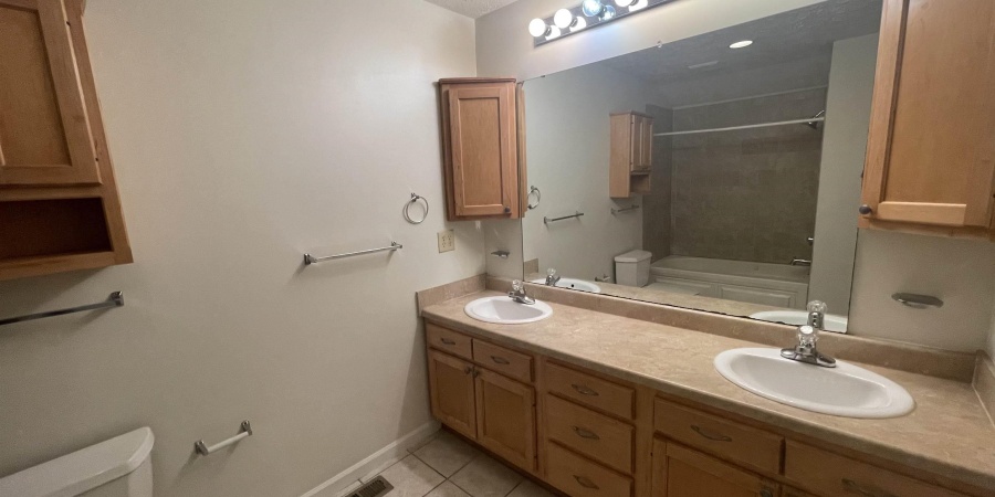 1200 N Washington Street, Bloomington, Indiana 47408,MLS,202549143