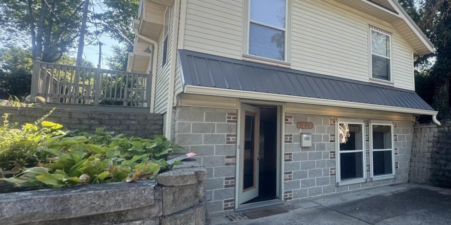 1200 N Washington Street, Bloomington, Indiana 47408,MLS,202549143