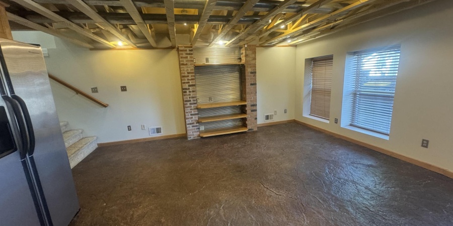 1200 N Washington Street, Bloomington, Indiana 47408,MLS,202549143