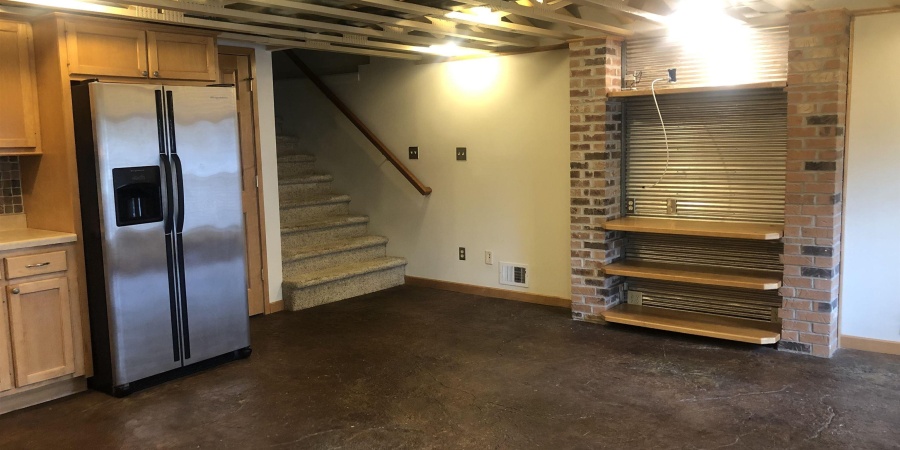 1200 N Washington Street, Bloomington, Indiana 47408,MLS,202549143