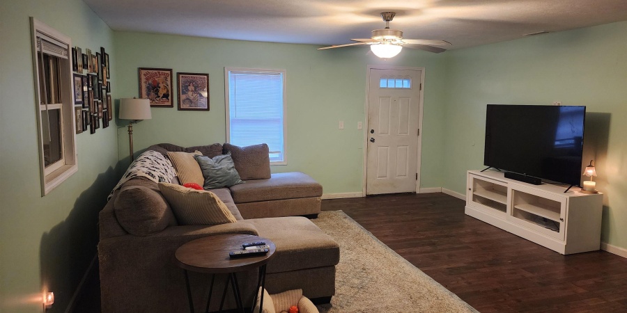 1330 W Crandall Street, Mitchell, Indiana 47446,MLS,202549166