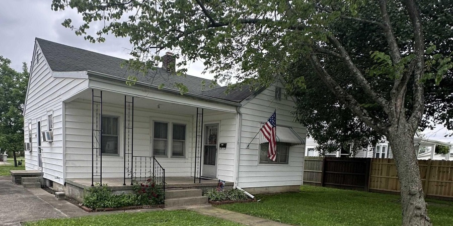 539 NE 9th Street, Linton, Indiana 47441,MLS,202518876