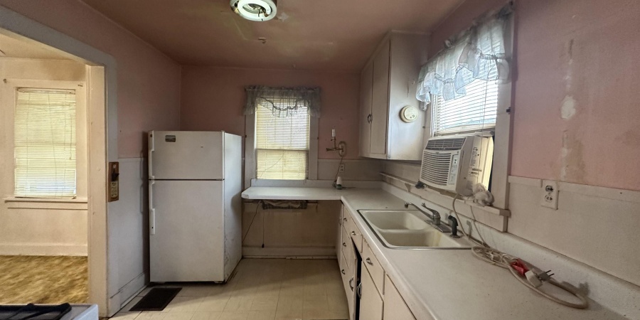 539 NE 9th Street, Linton, Indiana 47441,MLS,202518876