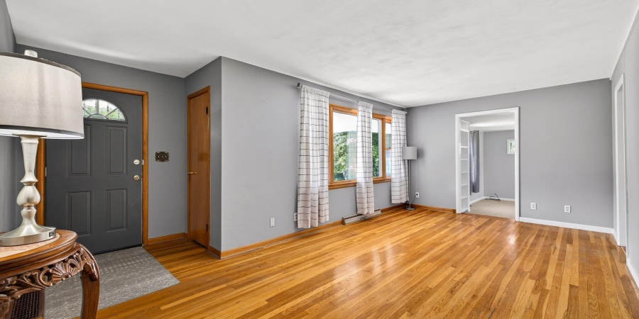 738 Sunset Drive, Bloomfield, Indiana 47424,MLS,202540862