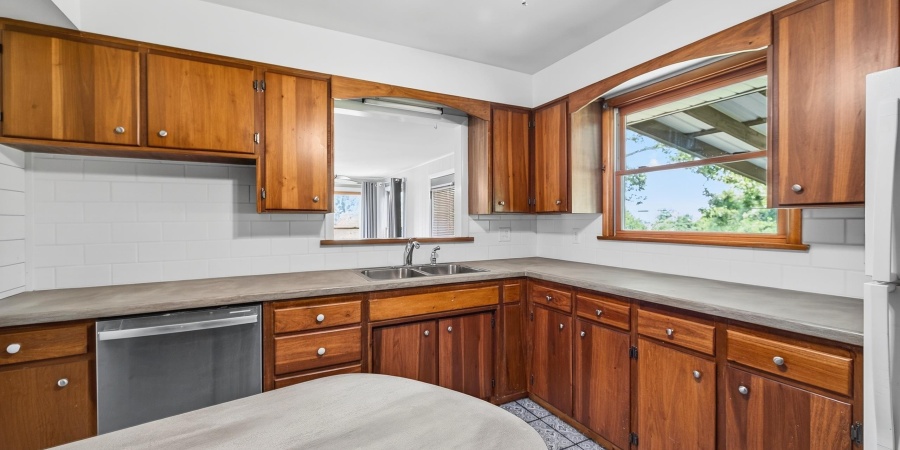 738 Sunset Drive, Bloomfield, Indiana 47424,MLS,202540862