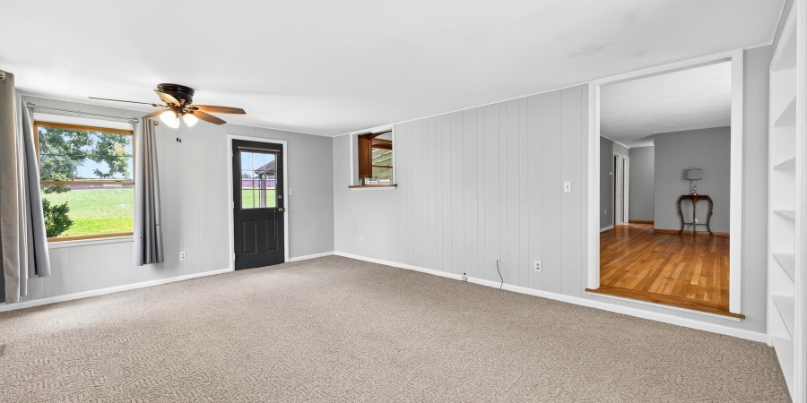 738 Sunset Drive, Bloomfield, Indiana 47424,MLS,202540862