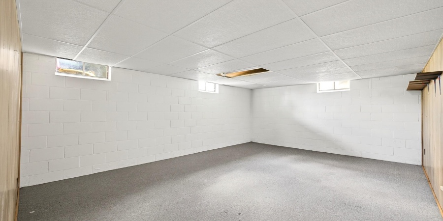 738 Sunset Drive, Bloomfield, Indiana 47424,MLS,202540862