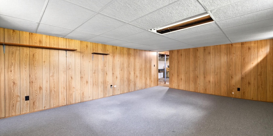 738 Sunset Drive, Bloomfield, Indiana 47424,MLS,202540862