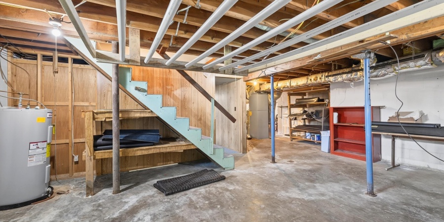 738 Sunset Drive, Bloomfield, Indiana 47424,MLS,202540862