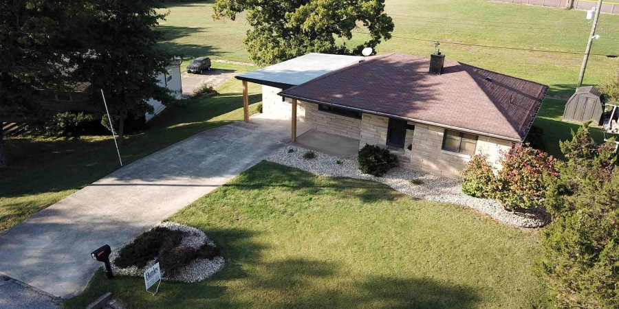 738 Sunset Drive, Bloomfield, Indiana 47424,MLS,202540862