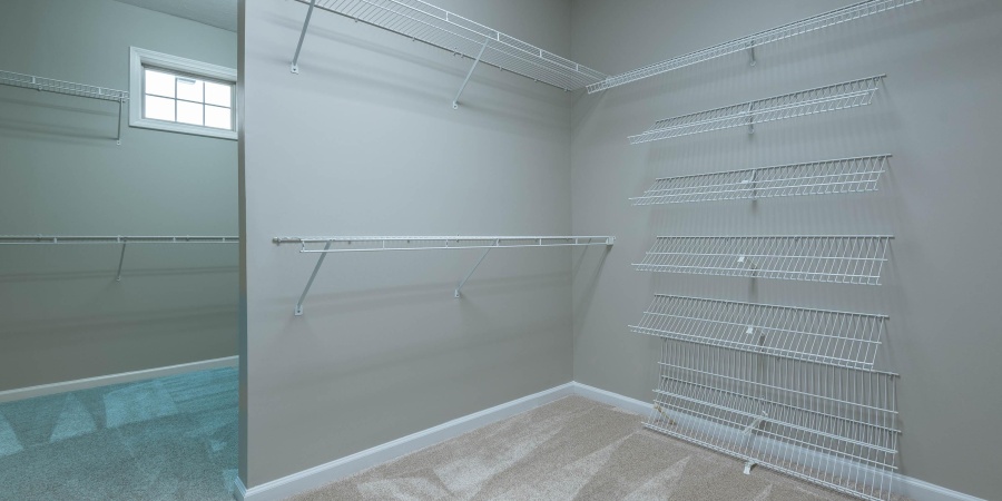 5600 S Ornamental Drive, Bloomington, Indiana 47401-9302,MLS,202549218