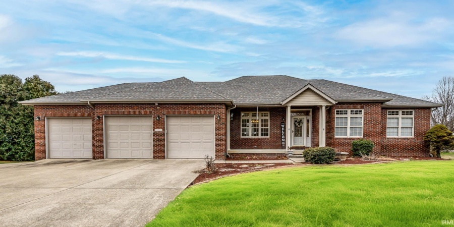 5600 S Ornamental Drive, Bloomington, Indiana 47401-9302,MLS,202549218