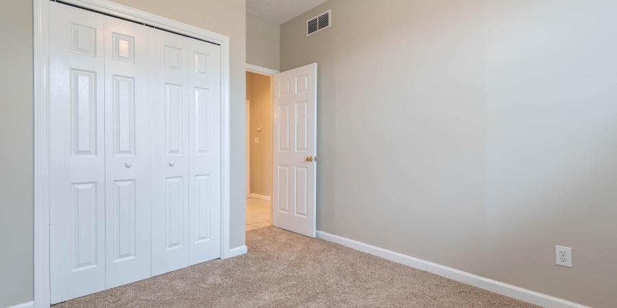 5600 S Ornamental Drive, Bloomington, Indiana 47401-9302,MLS,202549218