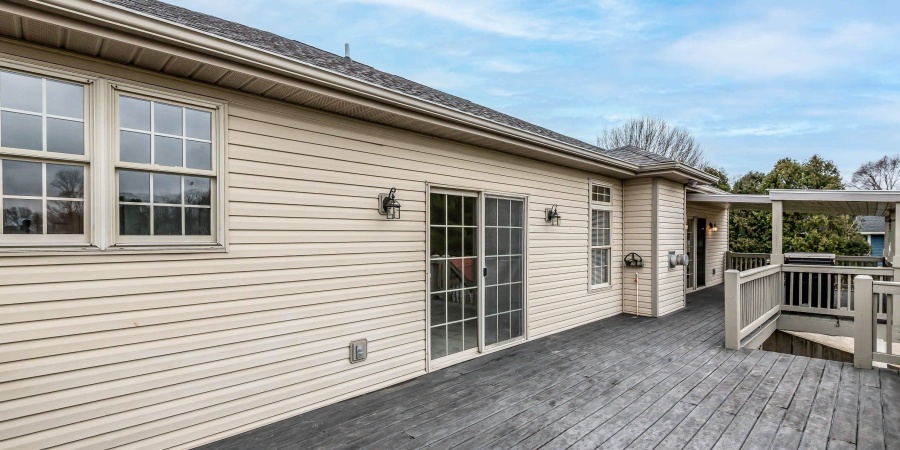 5600 S Ornamental Drive, Bloomington, Indiana 47401-9302,MLS,202549218