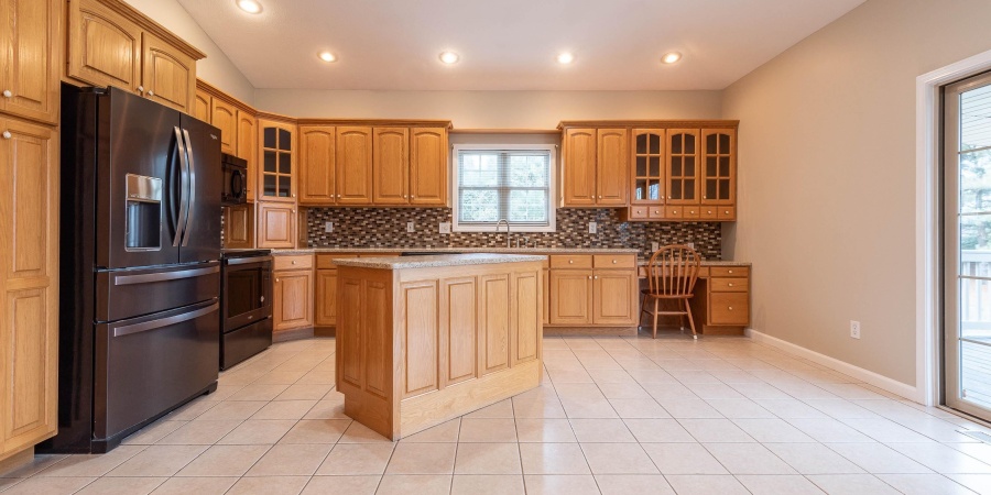 5600 S Ornamental Drive, Bloomington, Indiana 47401-9302,MLS,202549218