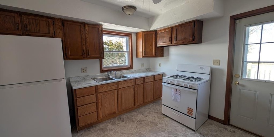 450 W Douglas Street, Martinsville, Indiana 46151-1005,MLS,202549226