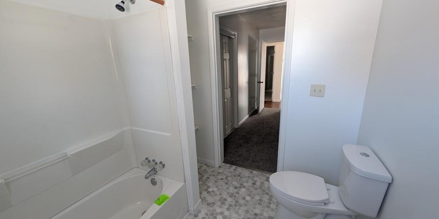 450 W Douglas Street, Martinsville, Indiana 46151-1005,MLS,202549226