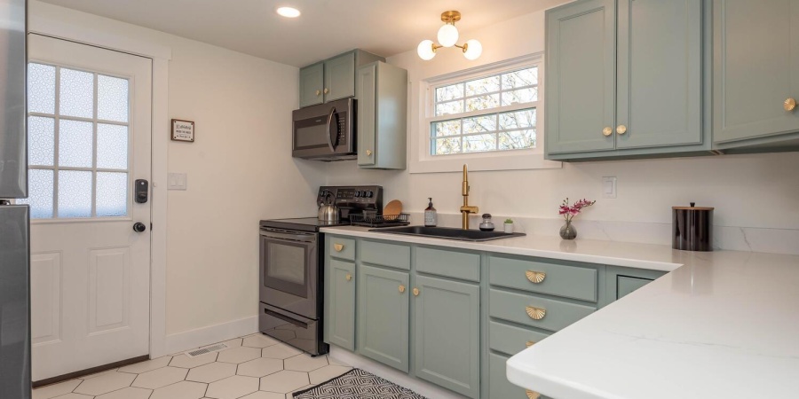 1202 S Fess Avenue, Bloomington, Indiana 47401,MLS,202549227