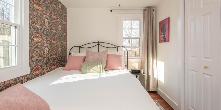 1202 S Fess Avenue, Bloomington, Indiana 47401,MLS,202549227