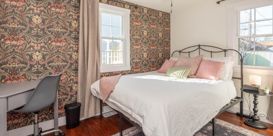 1202 S Fess Avenue, Bloomington, Indiana 47401,MLS,202549227