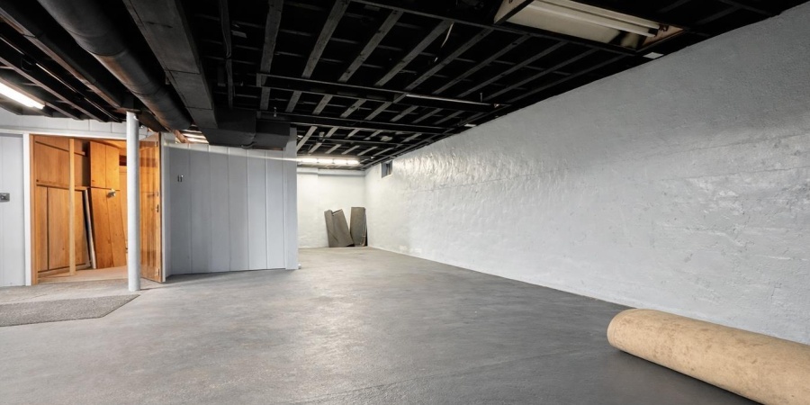 4341 S 8Th Street, Terre Haute, Indiana 47802,MLS,202549304