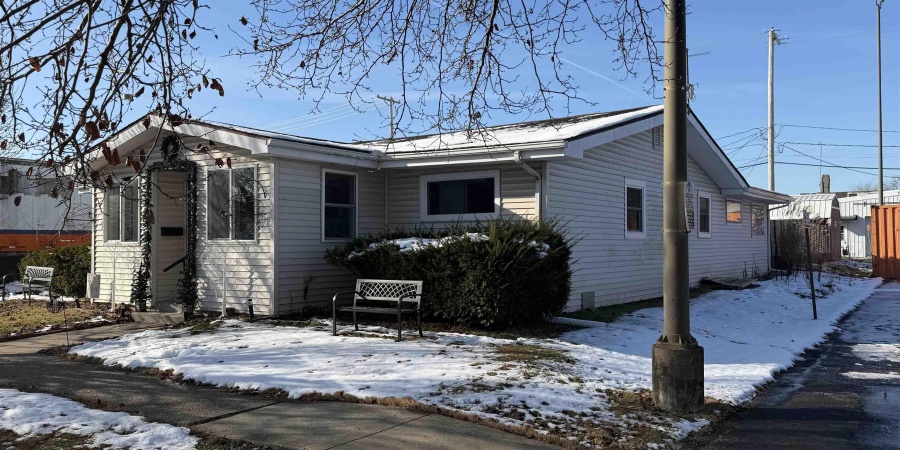 88 SE 1st Street, Linton, Indiana 47441,MLS,202549329