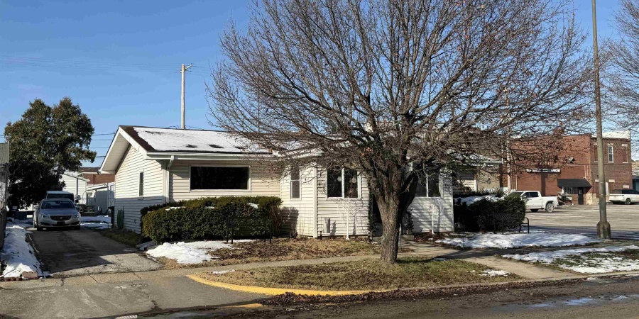 88 SE 1st Street, Linton, Indiana 47441,MLS,202549329