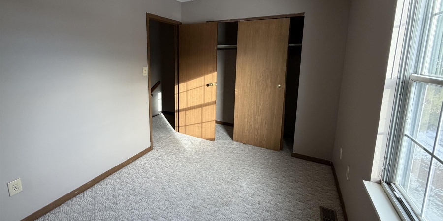 2436 S Burberry Lane, Bloomington, Indiana 47401-4522,MLS,202549337