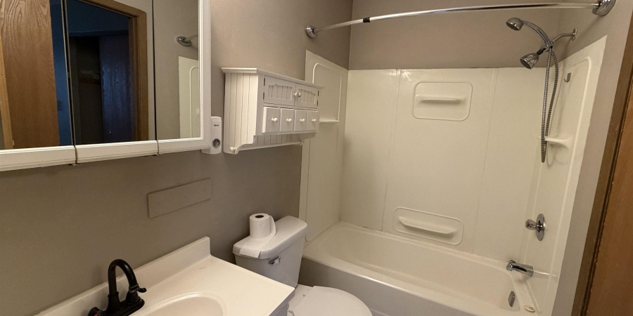 2436 S Burberry Lane, Bloomington, Indiana 47401-4522,MLS,202549337