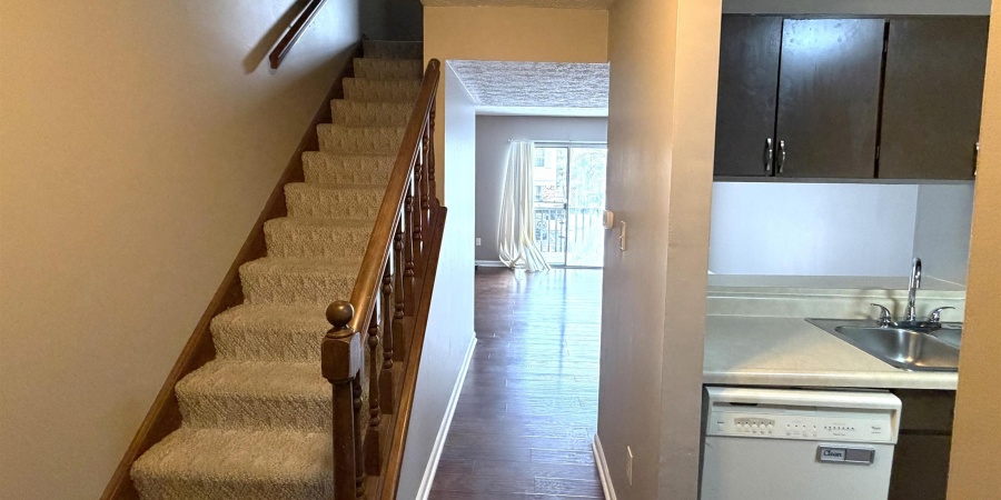 2436 S Burberry Lane, Bloomington, Indiana 47401-4522,MLS,202549337