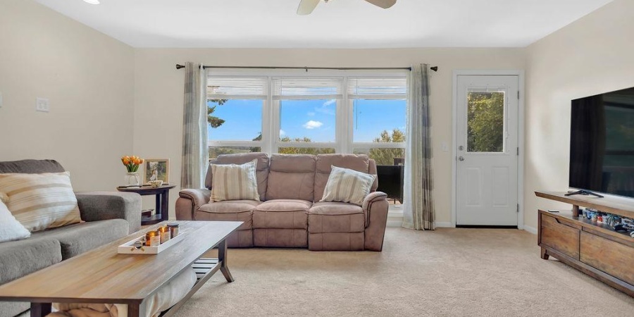 1744 parkview Drive, Bedford, Indiana 47421,MLS,202549414