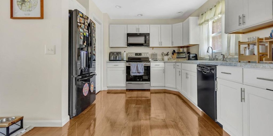 1744 parkview Drive, Bedford, Indiana 47421,MLS,202549414