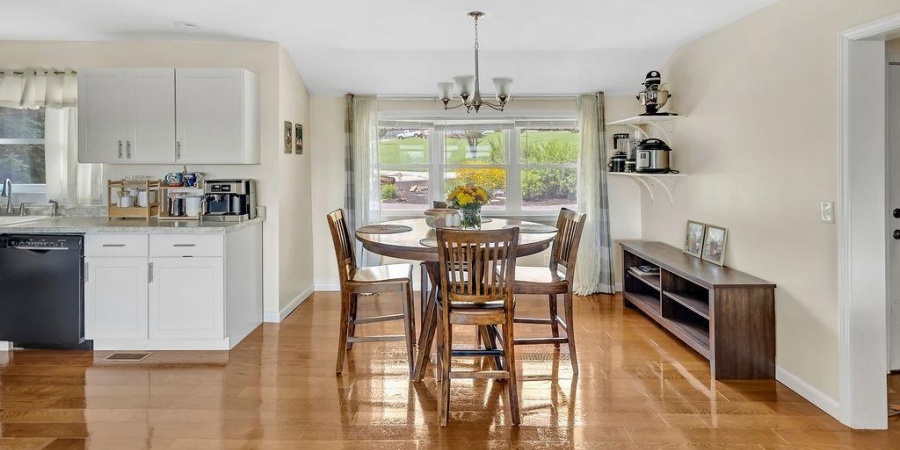 1744 parkview Drive, Bedford, Indiana 47421,MLS,202549414