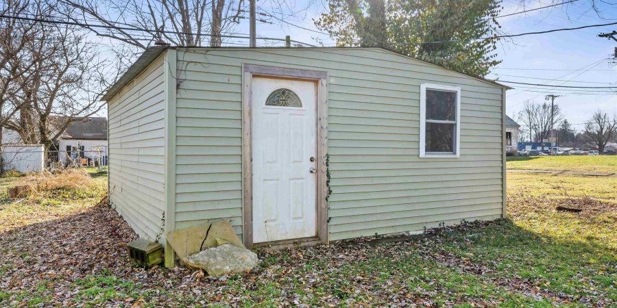 612 W Frank Street, Mitchell, Indiana 47446,MLS,202549468