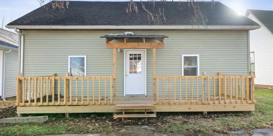 612 W Frank Street, Mitchell, Indiana 47446,MLS,202549468