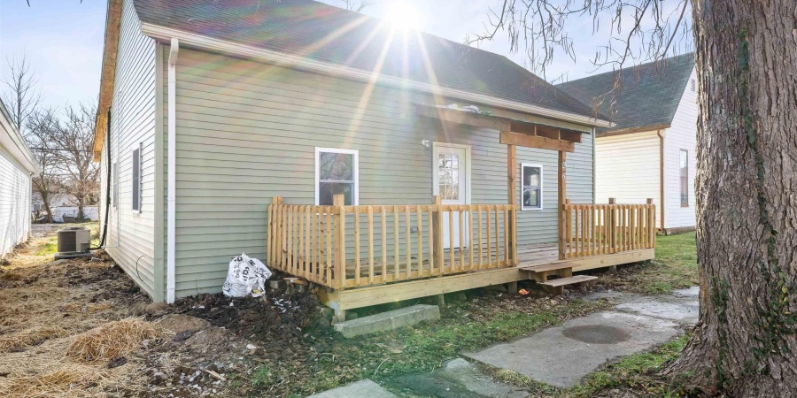 612 W Frank Street, Mitchell, Indiana 47446,MLS,202549468