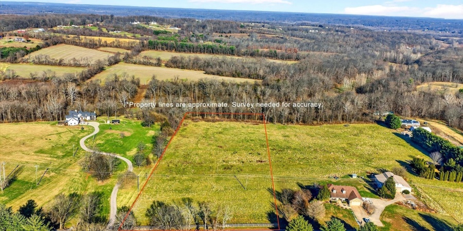 3530 W Maple Grove Road, Bloomington, Indiana 47404,MLS,202549484