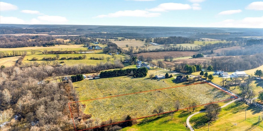 3530 W Maple Grove Road, Bloomington, Indiana 47404,MLS,202549484