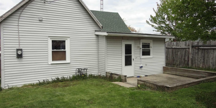 1010 W Warren Street, Mitchell, Indiana 47446,MLS,202549521