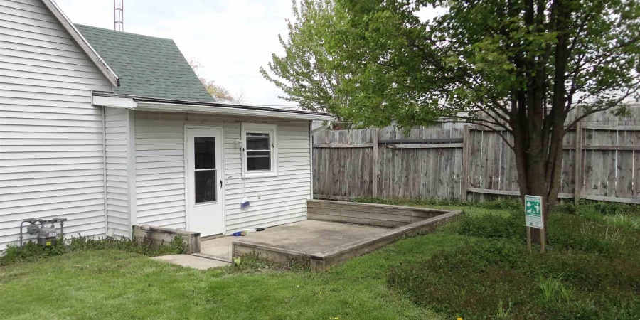 1010 W Warren Street, Mitchell, Indiana 47446,MLS,202549521