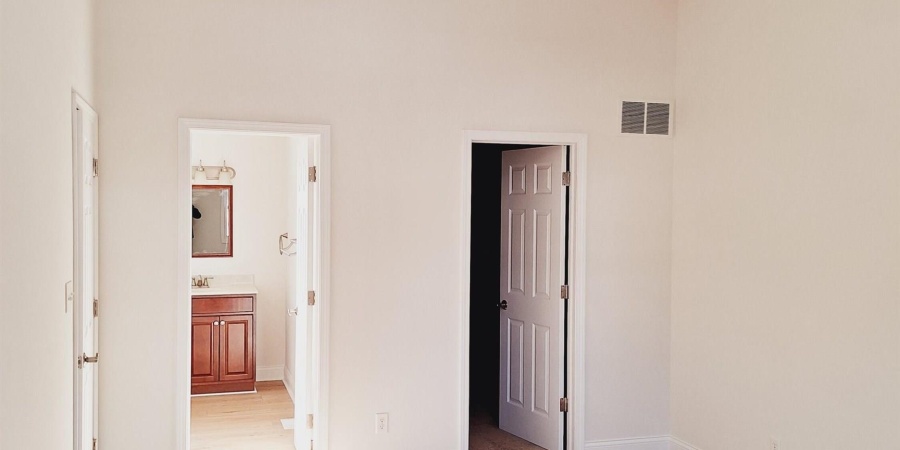 4318 E Cricket Knoll, Bloomington, Indiana 47401-8103,MLS,202549537