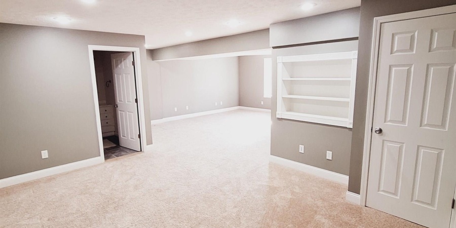 4318 E Cricket Knoll, Bloomington, Indiana 47401-8103,MLS,202549537