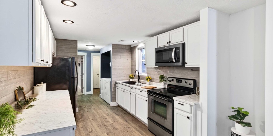 720 20th Street, Bedford, Indiana 47421,MLS,202549580