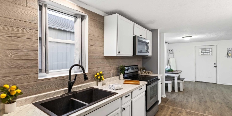 720 20th Street, Bedford, Indiana 47421,MLS,202549580