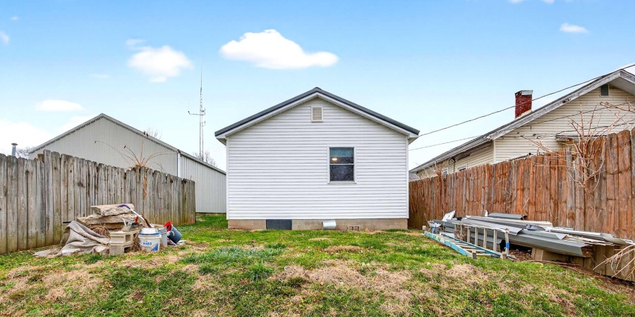 720 20th Street, Bedford, Indiana 47421,MLS,202549580