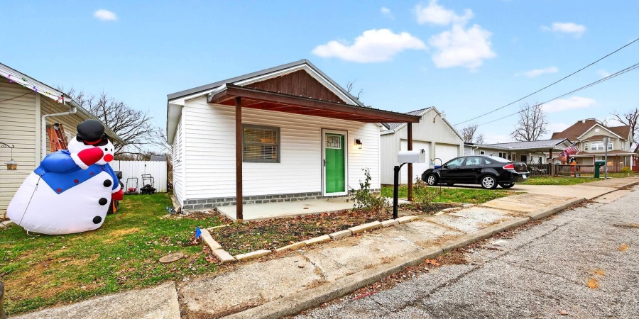 720 20th Street, Bedford, Indiana 47421,MLS,202549580